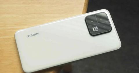 اسعار اصلاح سلسلة هواتف شاومي 14 – Xiaomi 14