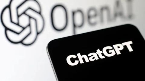 تطبيق شات جي بي تي – Chatgpt سيتوفّر لجميع