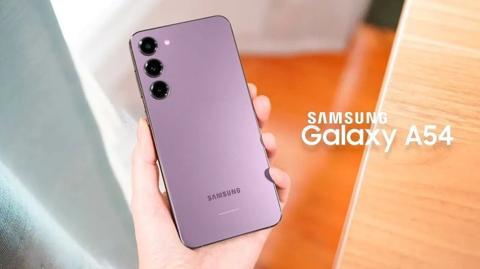 سامسونج جالكسي اى 54 – Galaxy A54 5G يتوفر حاليًا مع بطارية مجانية سعتها 10000 مللي أمبير