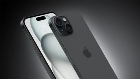من iPhoneIslam.com، هاتف ذكي أسود يعرض شعار Apple في الخلف، وكاميرات خلفية مزدوجة، وشاشة ذات حواف مستديرة في الأمام يمكن أن تتصدر أخبار الهامش في يونيو.