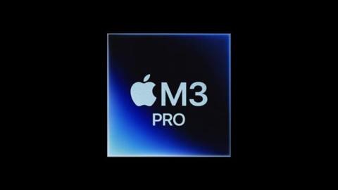 من iPhoneIslam.com، يظهر شعار Apple M3 Pro على خلفية سوداء.