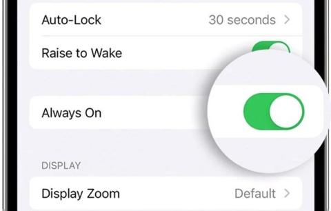 من iPhoneIslam.com، يحتوي الآي فون على ميزة تسمح لك بقفل الشاشة تلقائيًا بعد فترة معينة من عدم النشاط، مما يساعد على إطالة عمر بطار