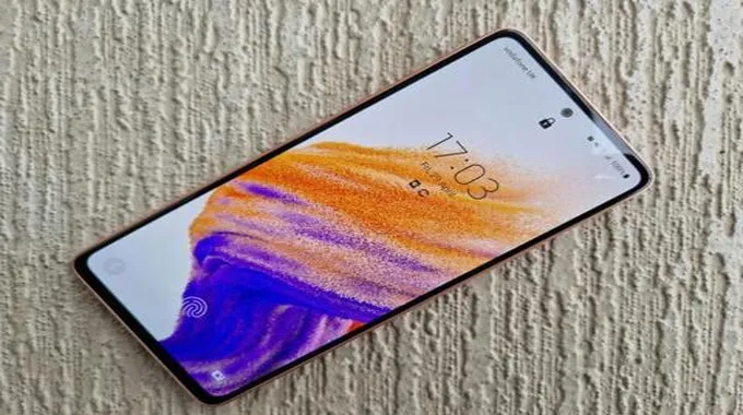 جالكسي اى 53 – Galaxy A53 يتلقى تحديث مفاجئ